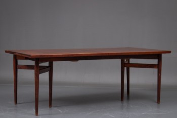 Arne Vodder. Dining table in rosewood, model 201(3)