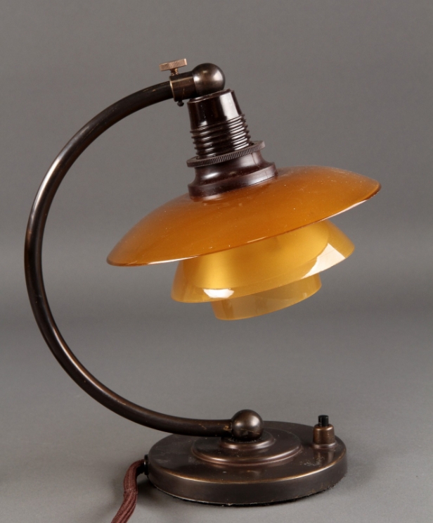 Poul Henningsen, Par natbordslamper (2)  Denne vare er sat til omsalg under nyt varenummer 5333590