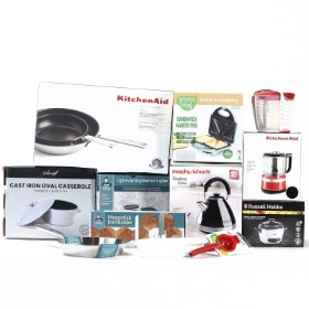 Various kitchen utensils from e.g. KitchenAid, Russell Hobbs and Casper Sobczyk (12)