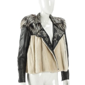 6956 - Copenhagen Fur. Short leather and mink jacket size approx. 36