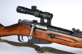 Mosin Nagant model 91/30 snigskytteriffel