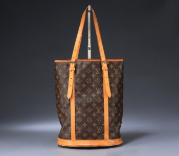 Louis Vuitton. Bucket GM, skuldertaske af Monogram Canvas