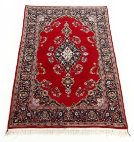 Persian rug. Wool on cotton 206x130 cm.