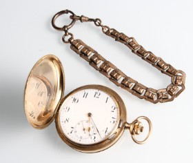 Double-cased men's pocket watch in 14 kt. gold with white enamel disc