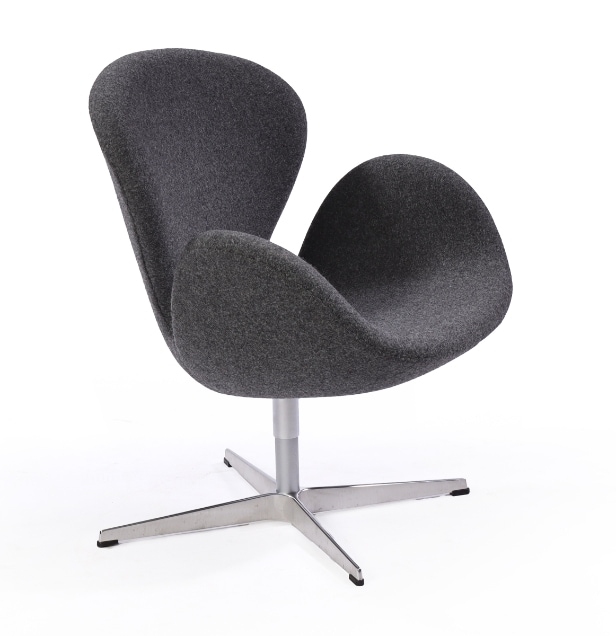 Arne Jacobsen Svanen med grå Divina uld Fritz Hansen 2023