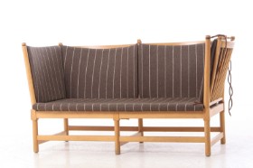 Børge Mogensen for Fritz Hansen. Cot sofa made of beech, model '1789'