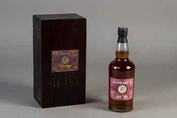 Robert Watsons Old Jamaica single cask vintage rum 1977
