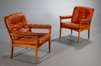 Göte møbler, Nässjö. Par lænestole model Carmen (2)