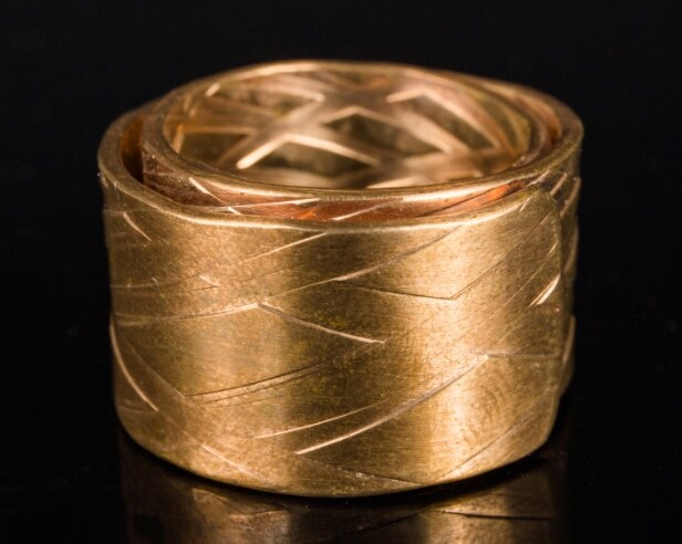 Ring, Goldschmiedearbeit Stephan Hübel, Neuware, aus der Reihe 'Hauptrolle', Bronze Rosé