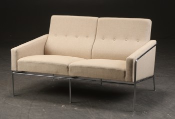 Arne Jacobsen. To-pers. sofa, model 3302