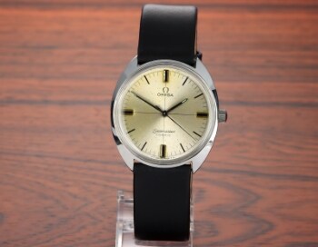 Omega Seamaster Cosmic. Vintage herreur i stål med sølvfarvet skive, ca. 1966