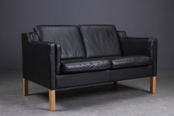 Topline. To-pers. sofa, model Clausholm