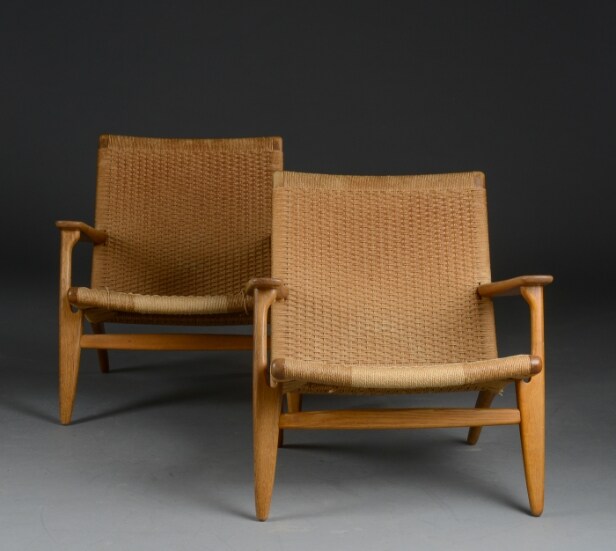 Hans J. Wegner. Par stole model CH25 af egetræ (2) 