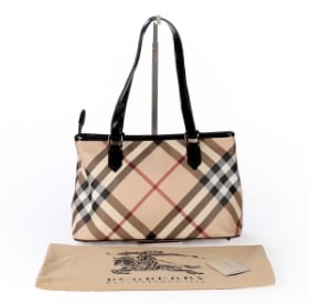 Burberry. Hånd/ skuldertaske af coated Nova Check canvas