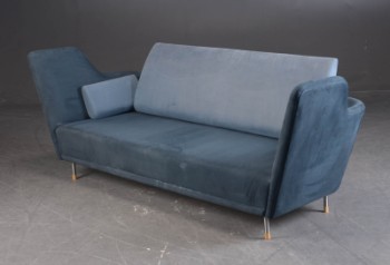 Finn Juhl for One Collection. Tre-pers. sofa model 57