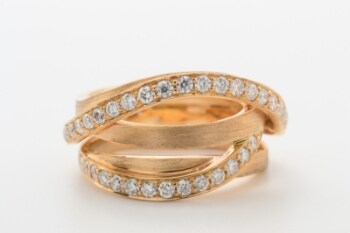 Kranz & Ziegler Couture, ring med brillanter, ca. 0.54 ct. 14 kt. guld, str. 56