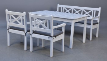 Til meditation typisk hungersnød Trip Trap, Skagen havemøbler af hvidlakeret træ(4) - Lauritz.com