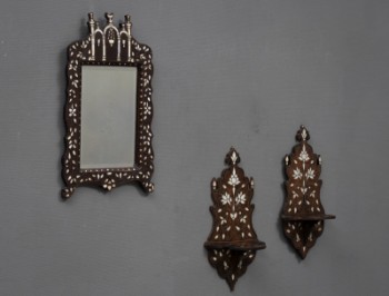 Syrisk spejl og to væghylder ca.1900 (3)