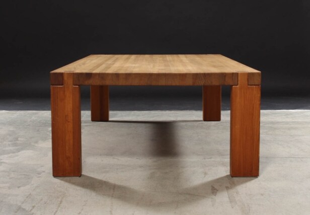 Dansk møbelproducent. Sofabord i origon pine