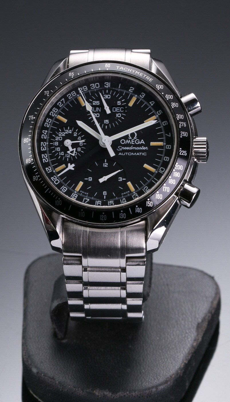 Omega Speedmaster Mark40 Triple Date Calendar men's watch This lot has
