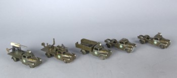 Tekno. Fem militærbiler (5)