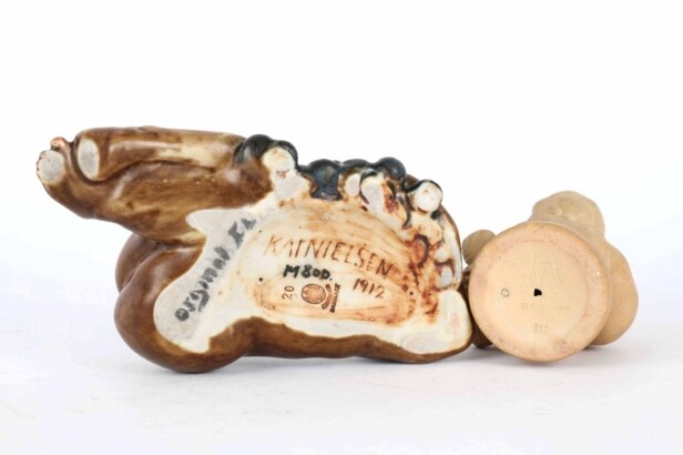 Kai Nielsen (1882-1924) for Kähler og Bing & Grøndahl: To figurer af terracotta og porcelæn (2)
