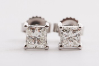 Par diamant ørestikker 0.65 ct (2)