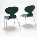 Arne Jacobsen (1902-1971) for Fritz Hansen: Two green 'Ant' chairs model 3101 (2)
