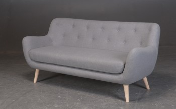 240003228123 - Tre-personers sofa model Herman.