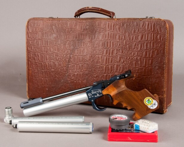 Druckluftpistole Anschütz SAM  M10 2570 Cal 4,5, Size Hugo 88