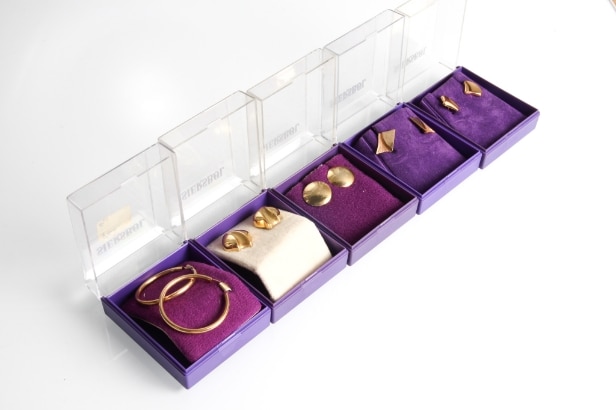 5 pairs of Siersbøl earrings made of 8 kt. gold. (5)