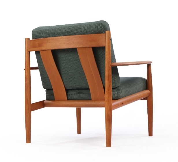 Grete Jalk. Et par hvilestole model 118, teak