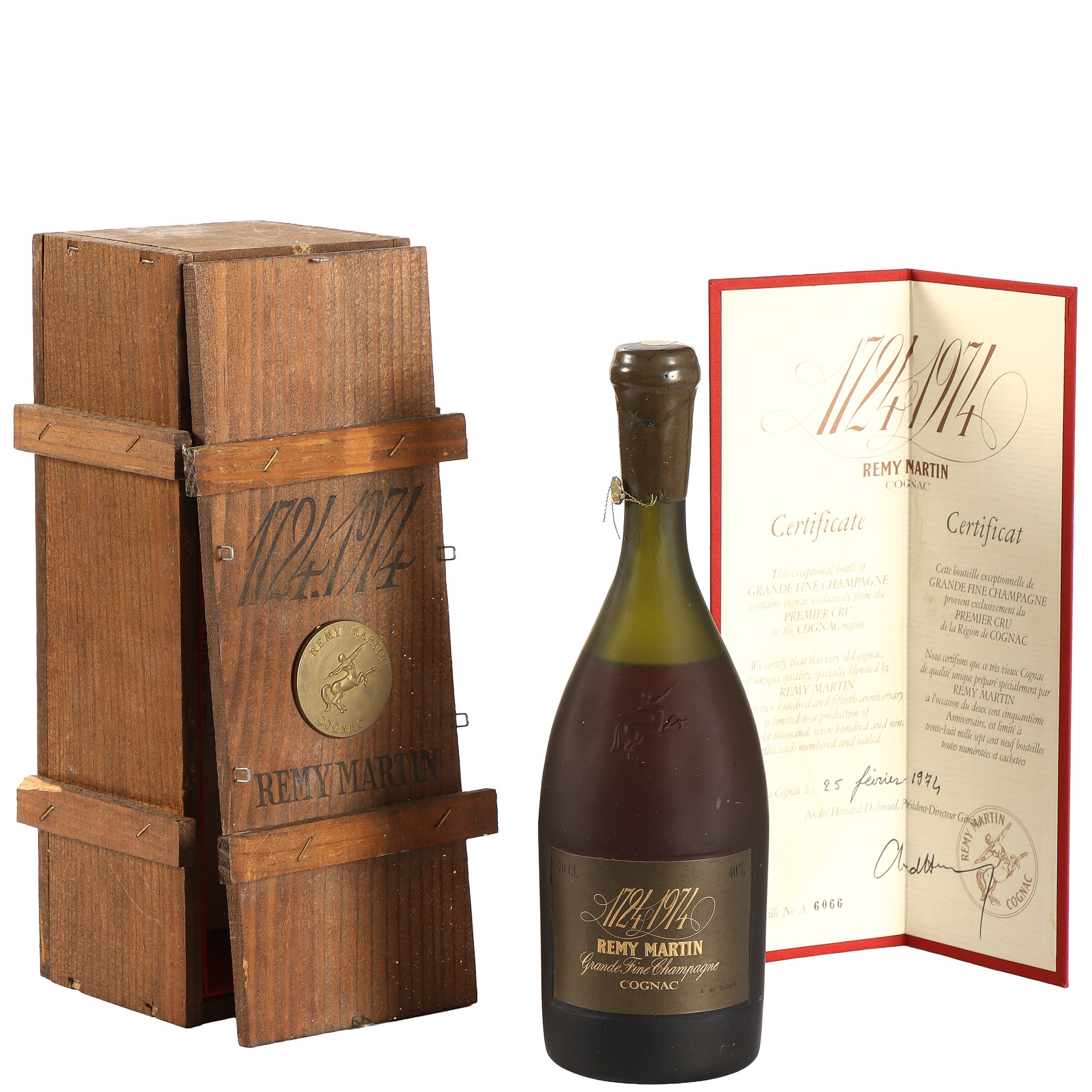Remy Martin 1724-1974 Grande Fine Champagne Cognac (OWC) | Lauritz.com