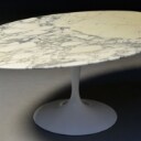 Eero Saarinen. Ovalt vintage sofabord i marmor, model 'Tulip'. L. 137 cm Denne vare er sat til omsalg under nyt varenummer 4597937