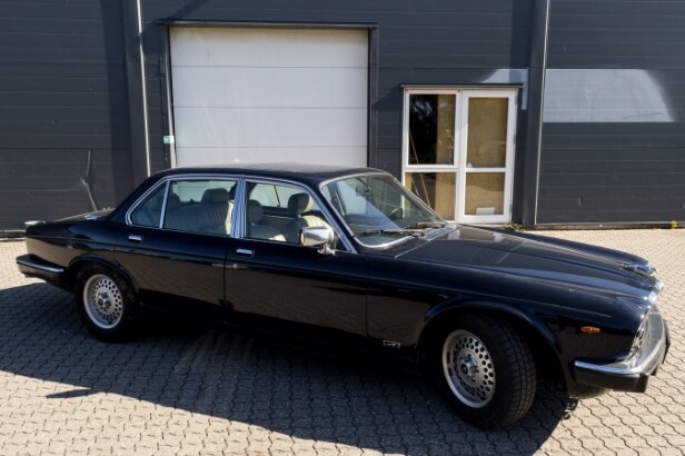 Jaguar XJ12 serie III, Sovereign. Årg. 1990
