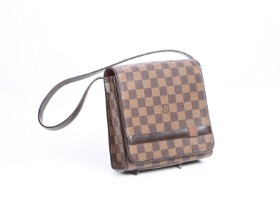 Louis Vuitton shoulder bag, model 'Tribeca Carre', Damier canvas