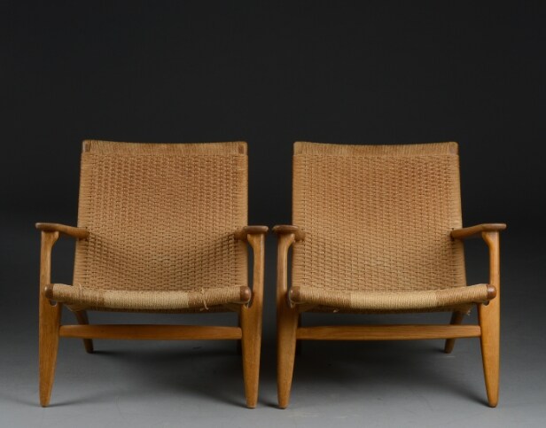 Hans J. Wegner. Par stole model CH25 af egetræ (2) 