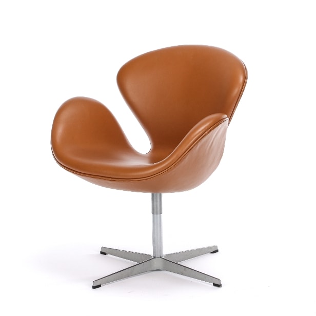 Arne Jacobsen. 'Svanen'. Lænestol, model 3320