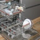 Nolte Küchen. Komplet køkken med køkkenø, bordplade i skifer m/ underlimet vask, samt fuld Bosch hvidevarepakke.