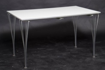 Piet Hein & Bruno Mathsson. Rektangulært bord af hvid laminat
