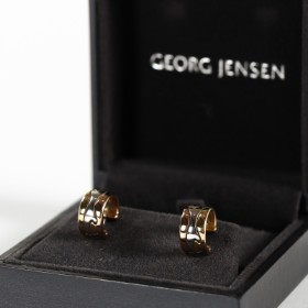 Georg Jensen. Nina Koppel. 'Fusion' earrings in 18 kt. gold in GJ box. (2)