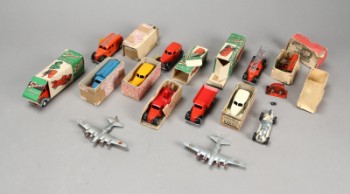 Tekno samling modelbiler, fly samt motor samt Märklin racerbil  (14)
