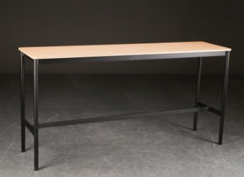 Mika Tolvananen for Muuto. Høj bord, model Base Table