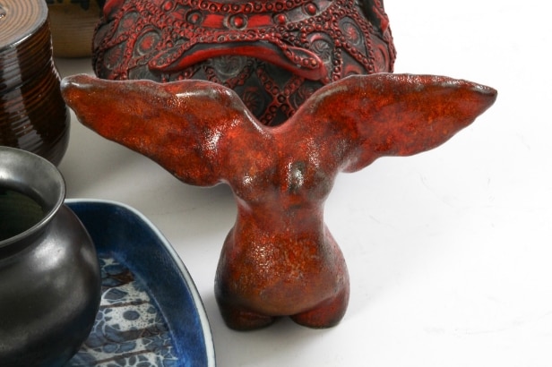 Large collection primarily Danish ceramics including Gerd Bøgelund (24)