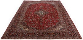 Persian Kashan carpet 310x418 cm. Signed