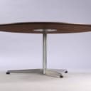 Arne Jacobsen. Circular coffee table with veneered rosewood top, Ø 110 cm