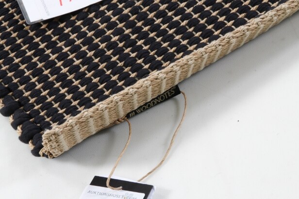 148. Woodnotes, Piccolo rug 170 x 240 cm