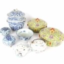 A collection of Chinese porcelain 18th/19th century (8)
