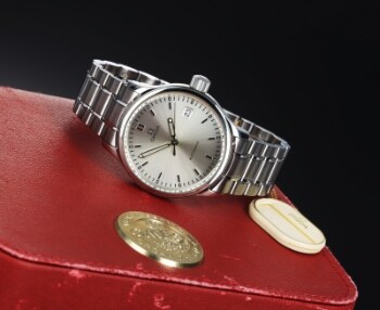 Omega Dynamic. Automatisk herreur i stål med sølvfarvet skive - boks + cert. 2002