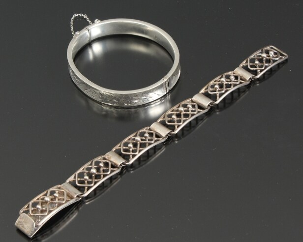 John Lauritzen armbånd samt engelsk armring, sølv (2)